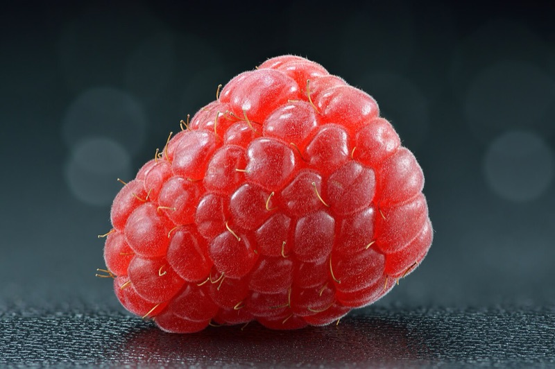 Tête : Framboise, Ylang-ylang, Raisin