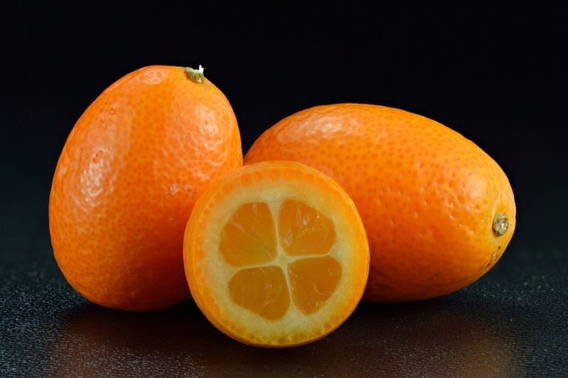 Tête : Kumquat, Mandarine, Bergamote